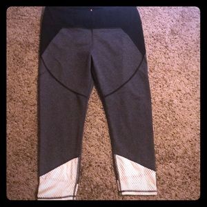 Lucy crop workout pants